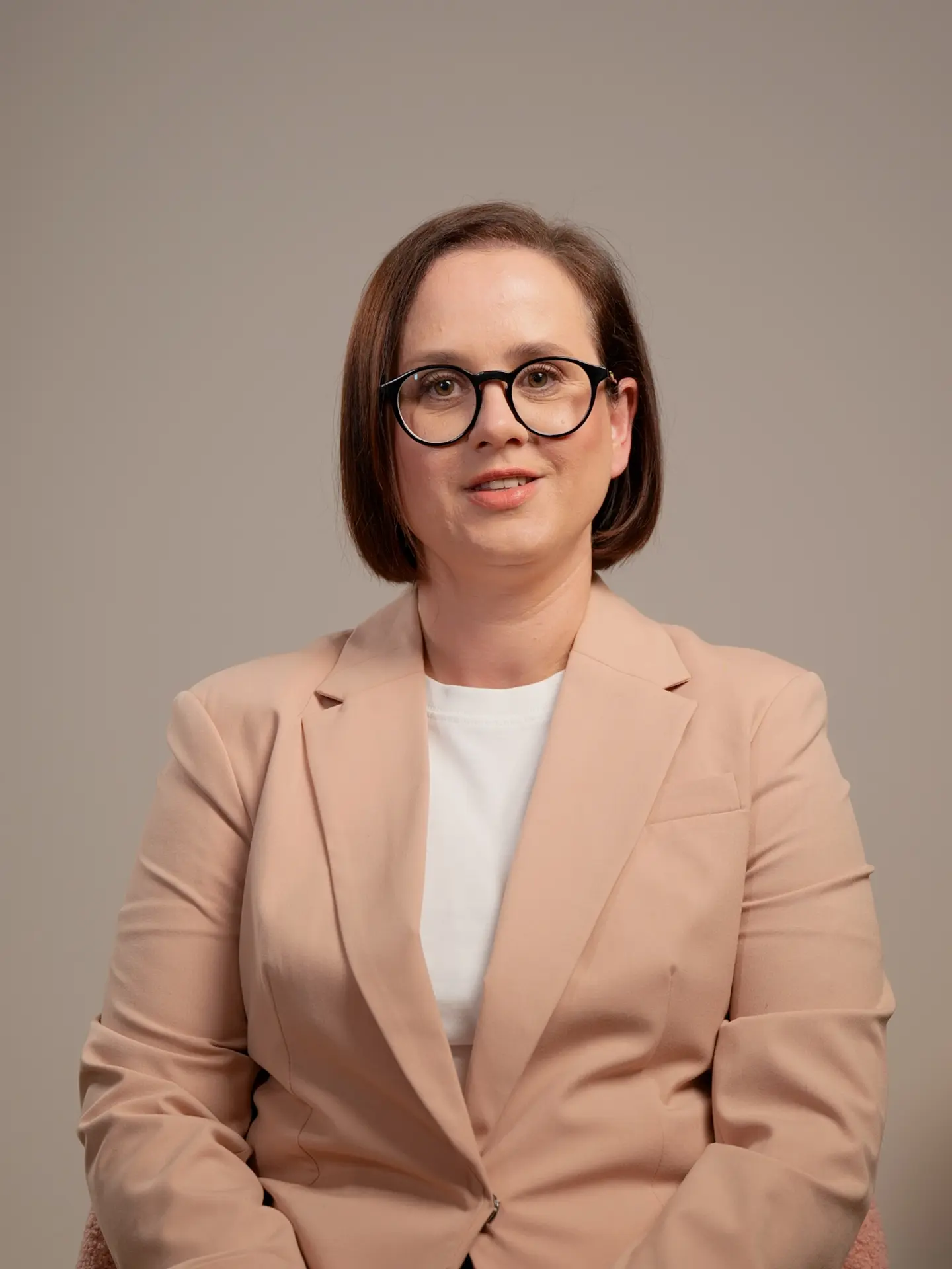 Sabrina Poser Friseur Herford Team Anna Düsterhöft Portrait